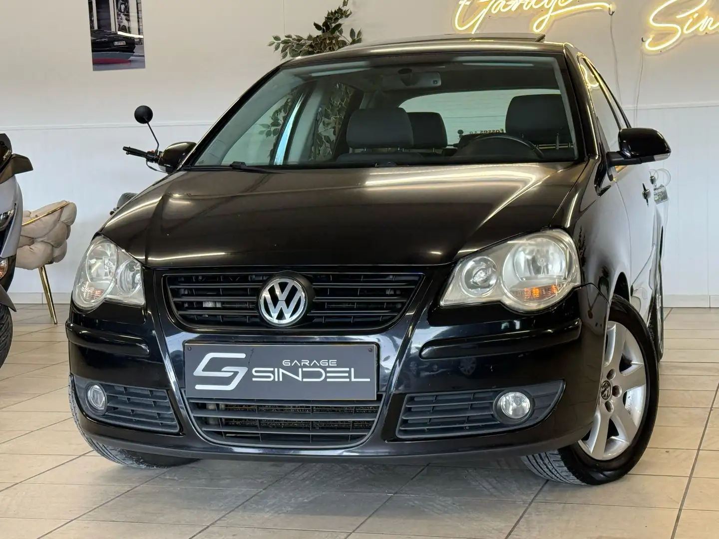Volkswagen Polo 1.4i 16v TOIT OUVRANT*CLIMATISATION*GARANTIE 1 AN* Noir - 1