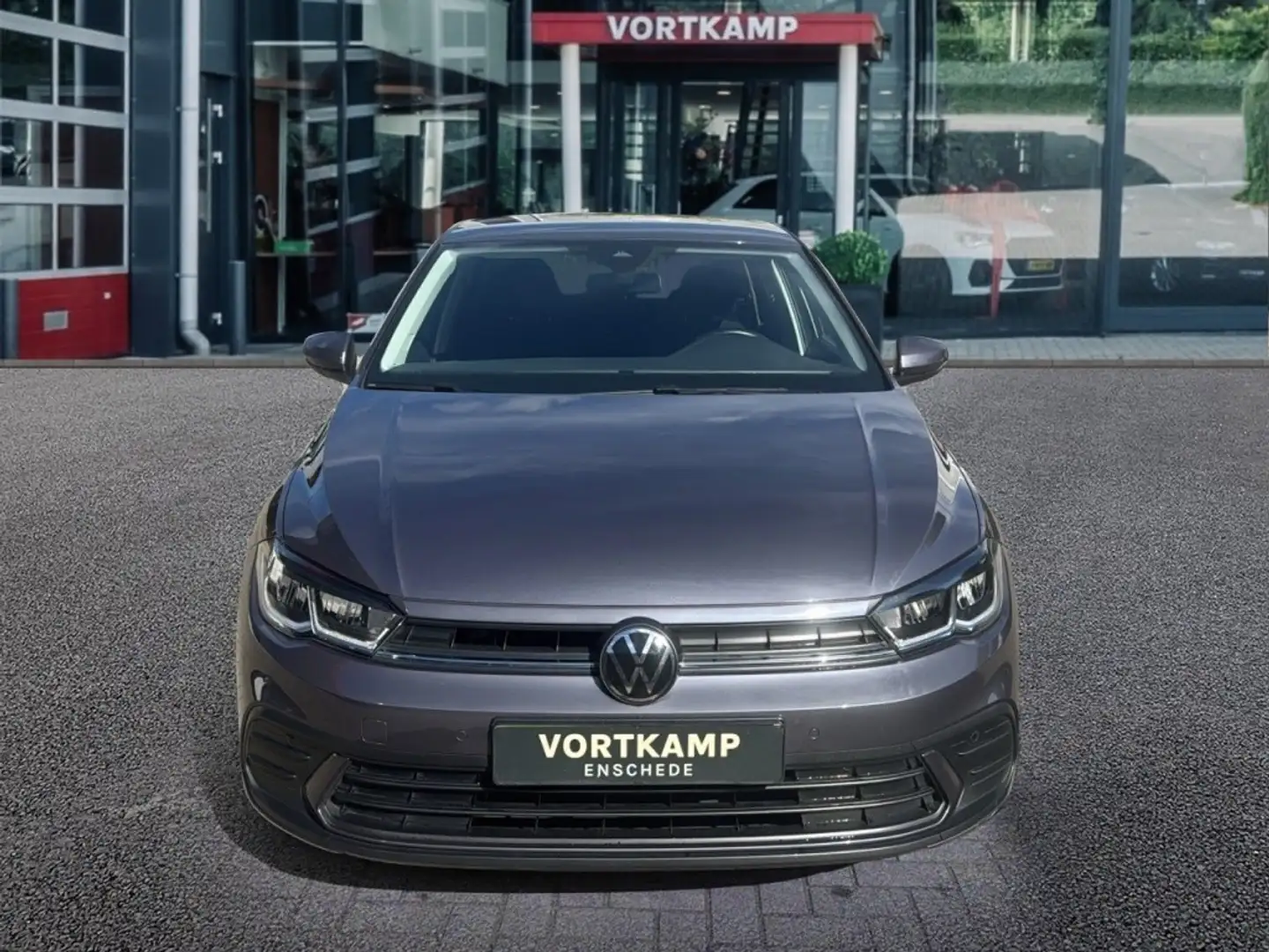 Volkswagen Polo 1.0 TSI LIFE CAMERA/CARPLAY/PDC/AIRCO Grijs - 2