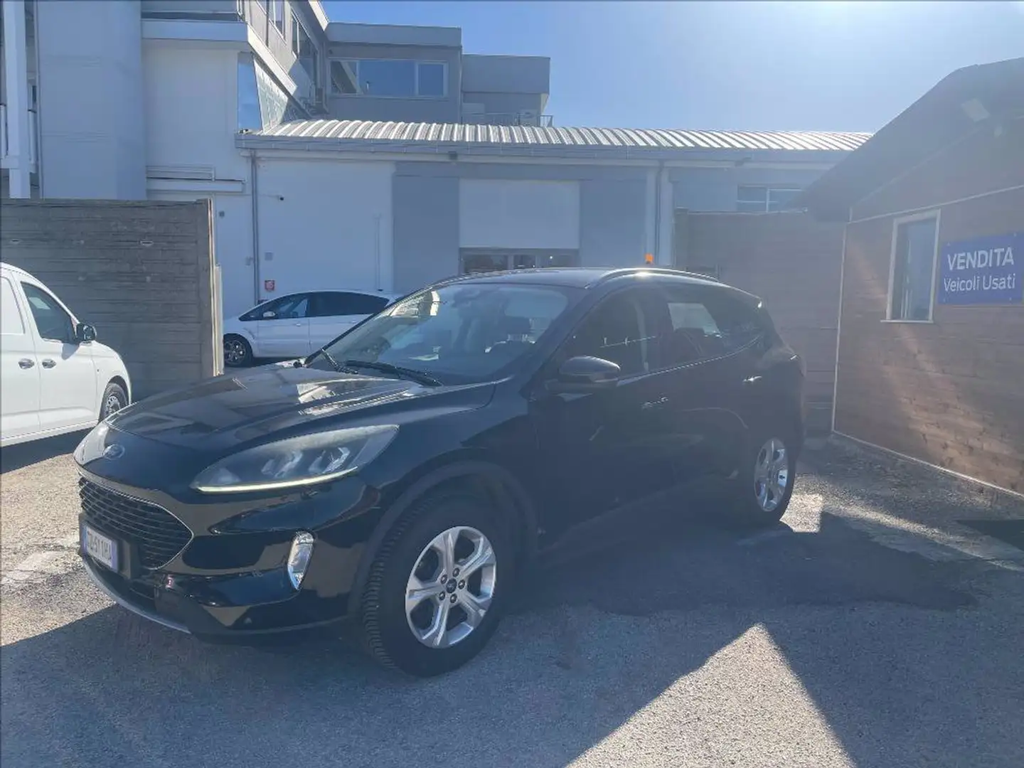 Ford Kuga 1.5 ecoblue Connect 2wd 120cv auto Nero - 1