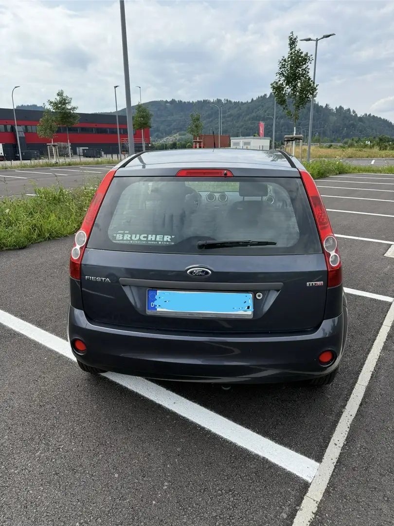Ford Fiesta 1.4 TDCI Ambiente Blau - 2