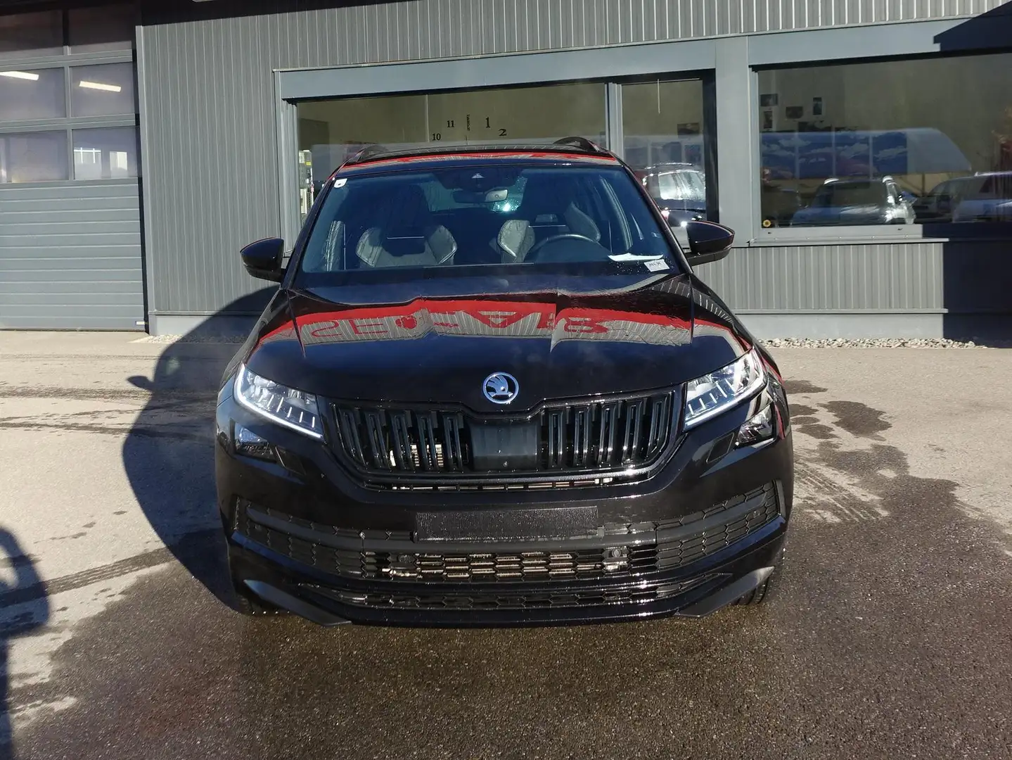 Skoda Kodiaq Sportline 4x4 DSG *STHZG*LED*AHV*VIRTUAL*NAVI*ACC* Schwarz - 1