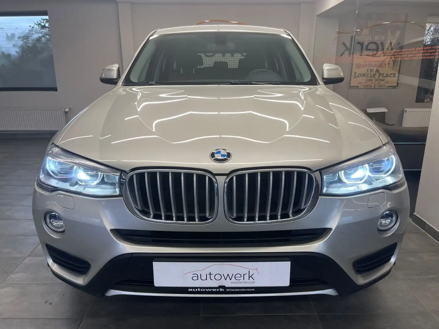 BMW X3 xDrive30d*AUT./LED/Leder/Navi/Standhzg/Sitzhz Argent - 2