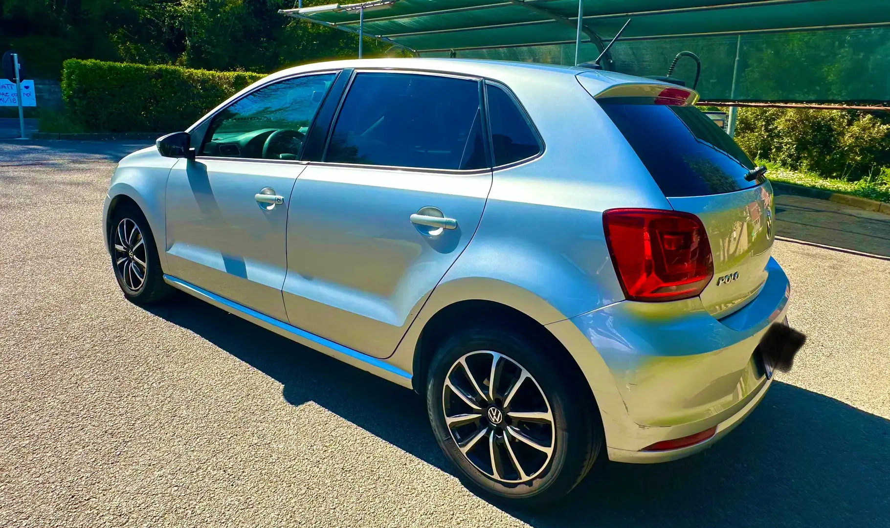 Volkswagen Polo Plus TDI BlueMotion Срібний - 2
