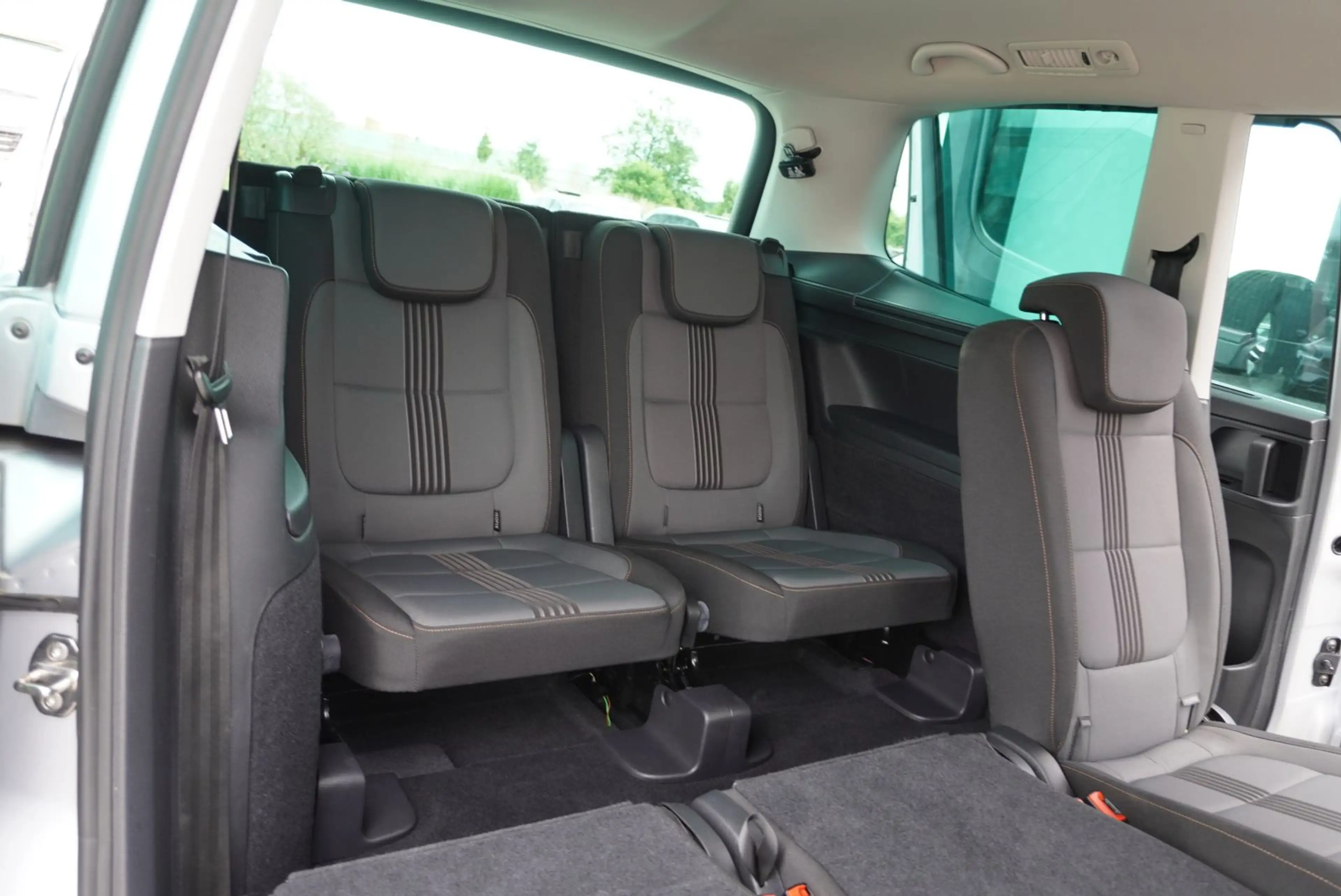 Volkswagen Sharan 2.0 TDI Allstar 7 Sitze/AHK/Navi/ACC/AHK/ — photo 12