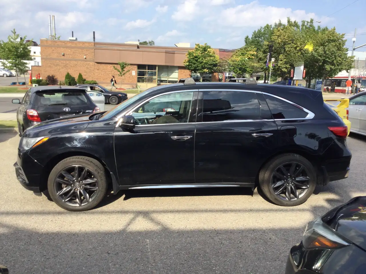 Acura MDX 2017 — фото 7
