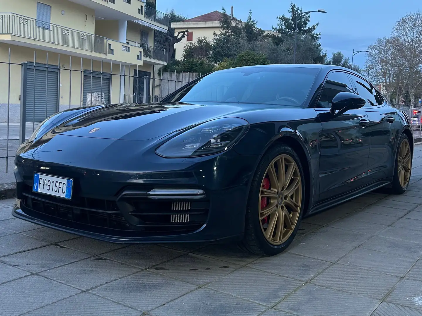 Porsche Panamera Gts  4.0 Turbo auto Blu/Azzurro - 2