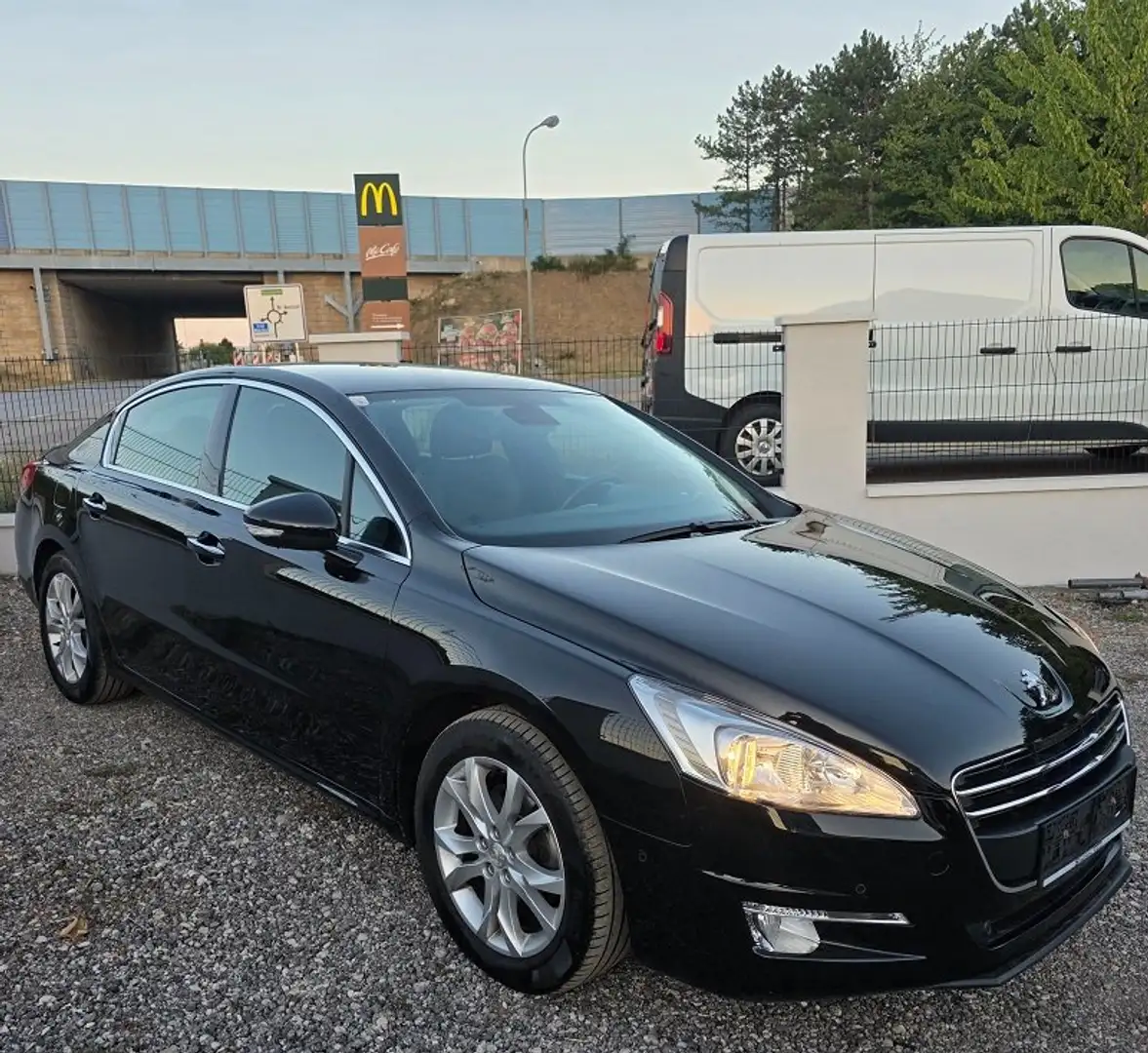 Peugeot 508 508 2,0 HDI Allure Schwarz - 2