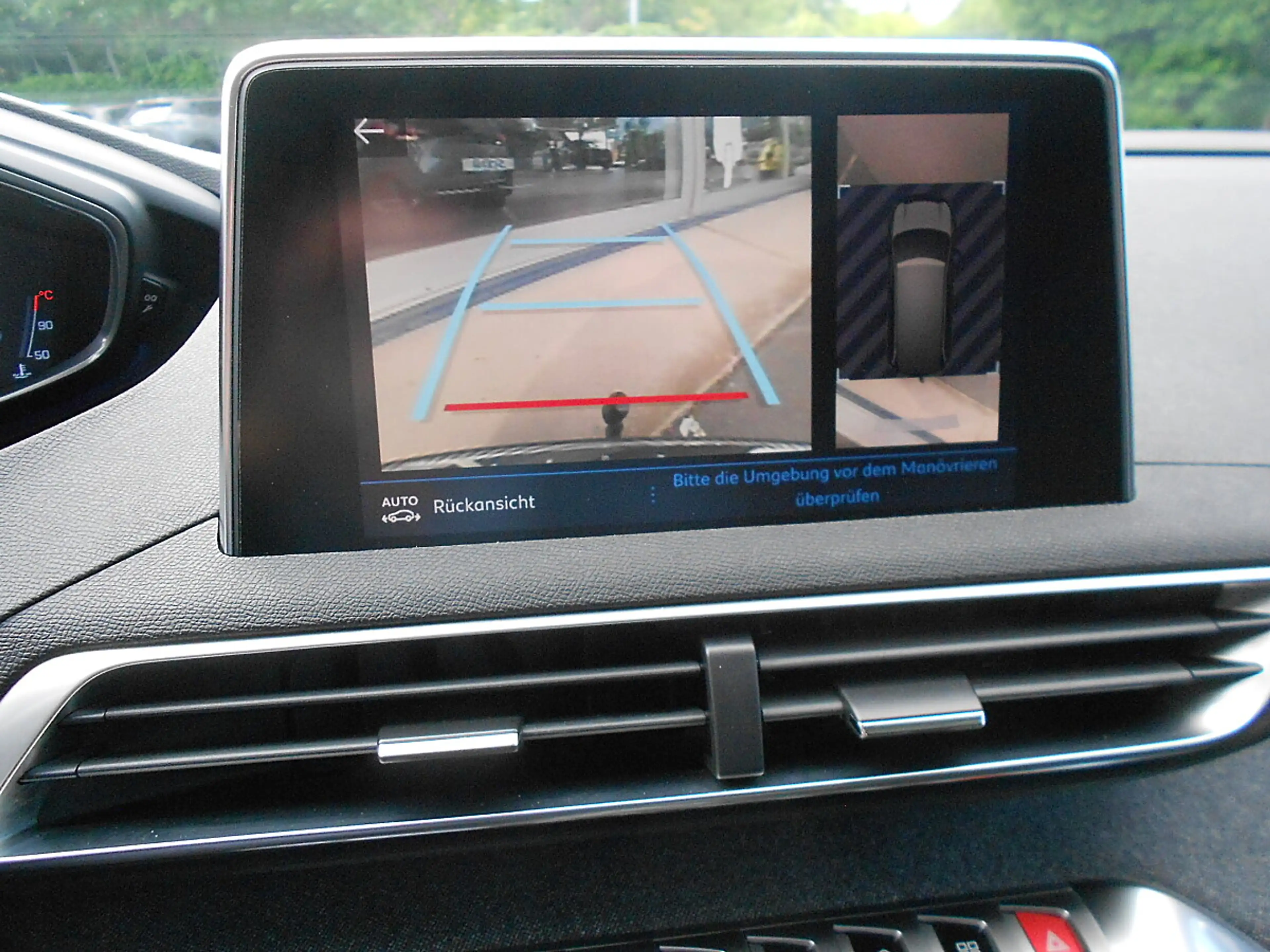 Peugeot 5008 1.2 PureTech 130 Allure — photo 10