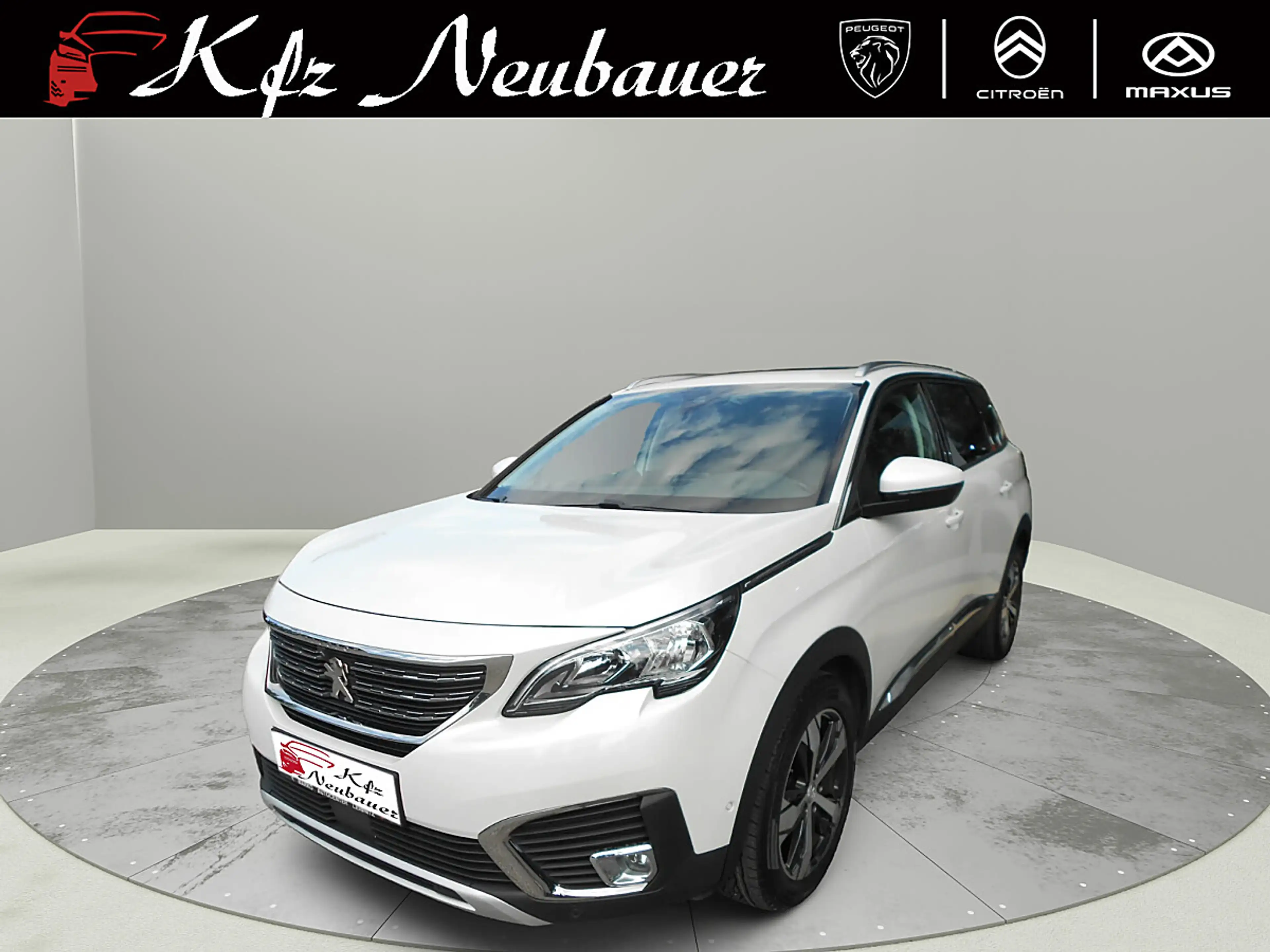 Peugeot 5008 1.2 PureTech 130 Allure — photo 2