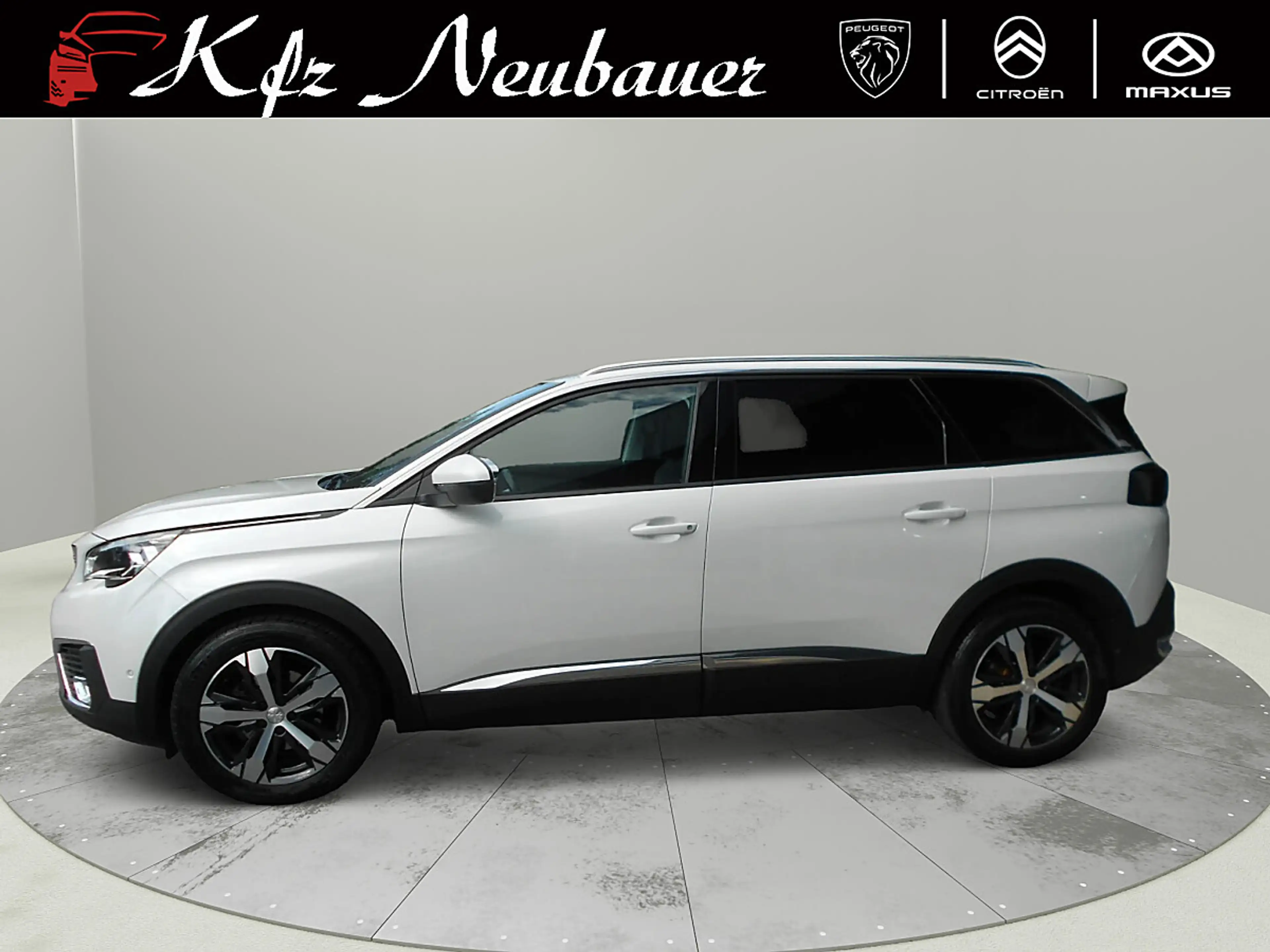 Peugeot 5008 1.2 PureTech 130 Allure — photo 3