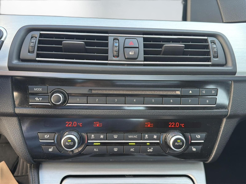 BMW 530 d xDrive M-Sport Bi- Xenon Leder Navi HeadUp — photo 15