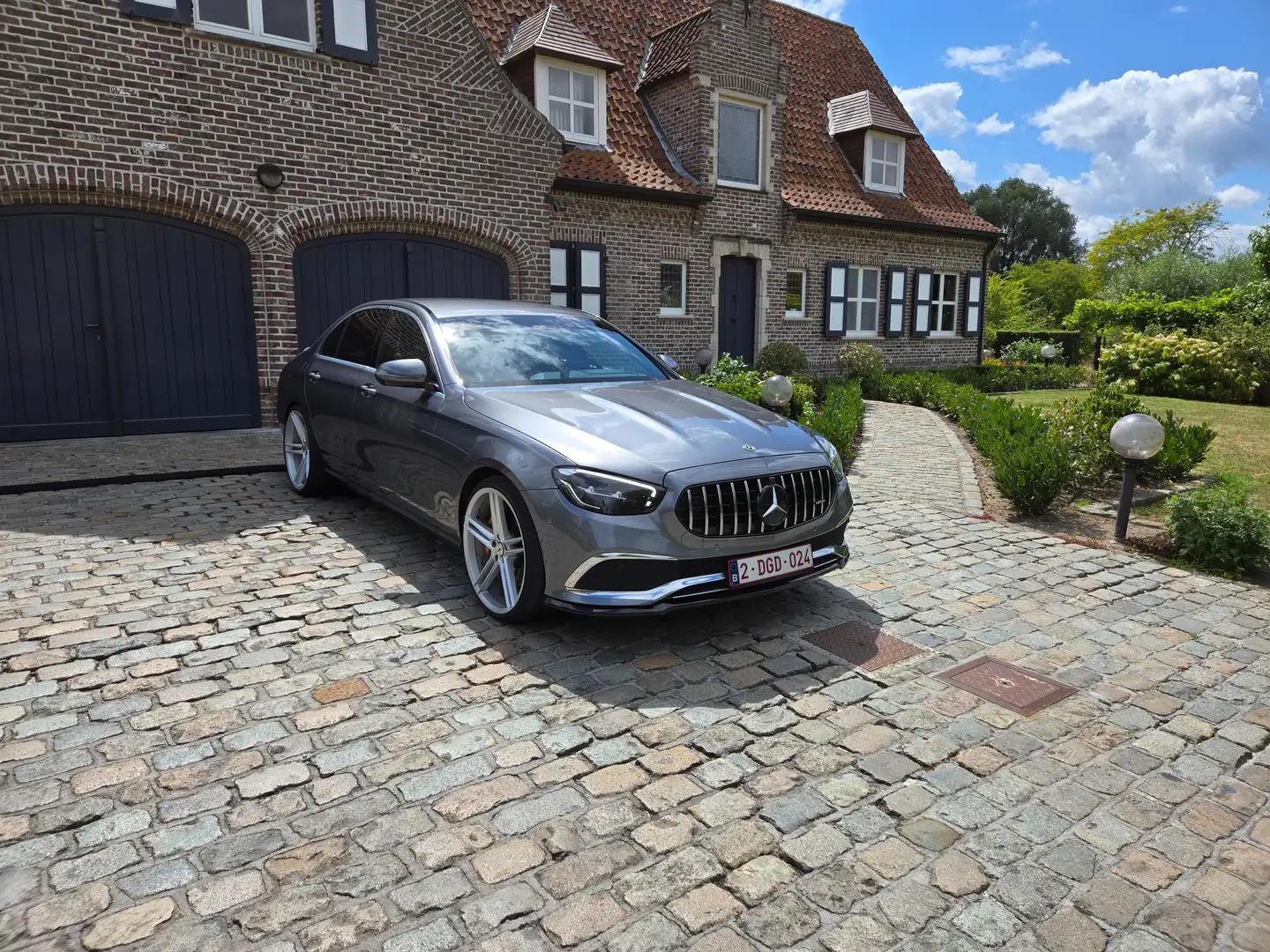 Mercedes-Benz 220 Gri - 2