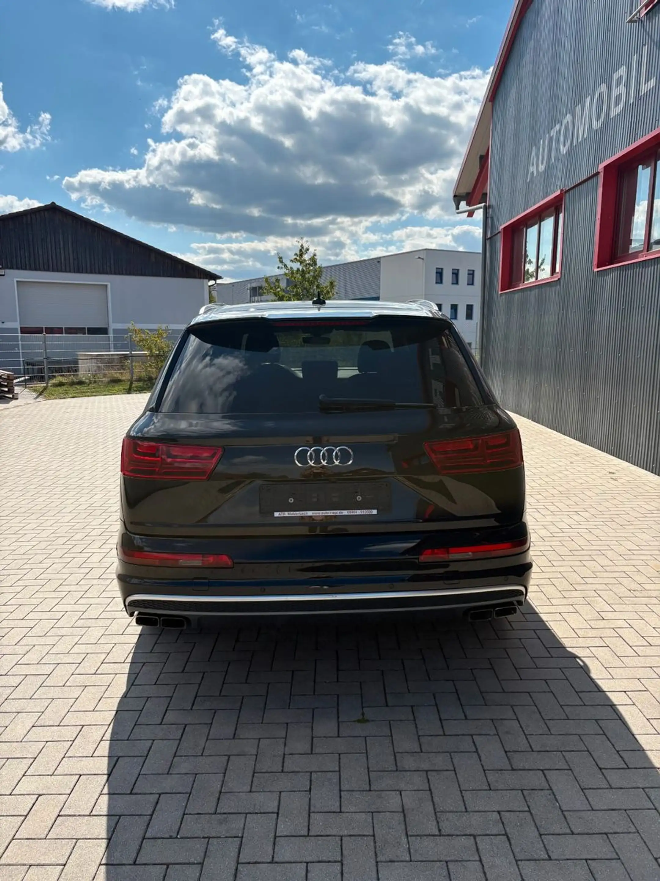Audi SQ7 4.0 TDI V8 quattro*Head-up*AHK*VOLL* — photo 5