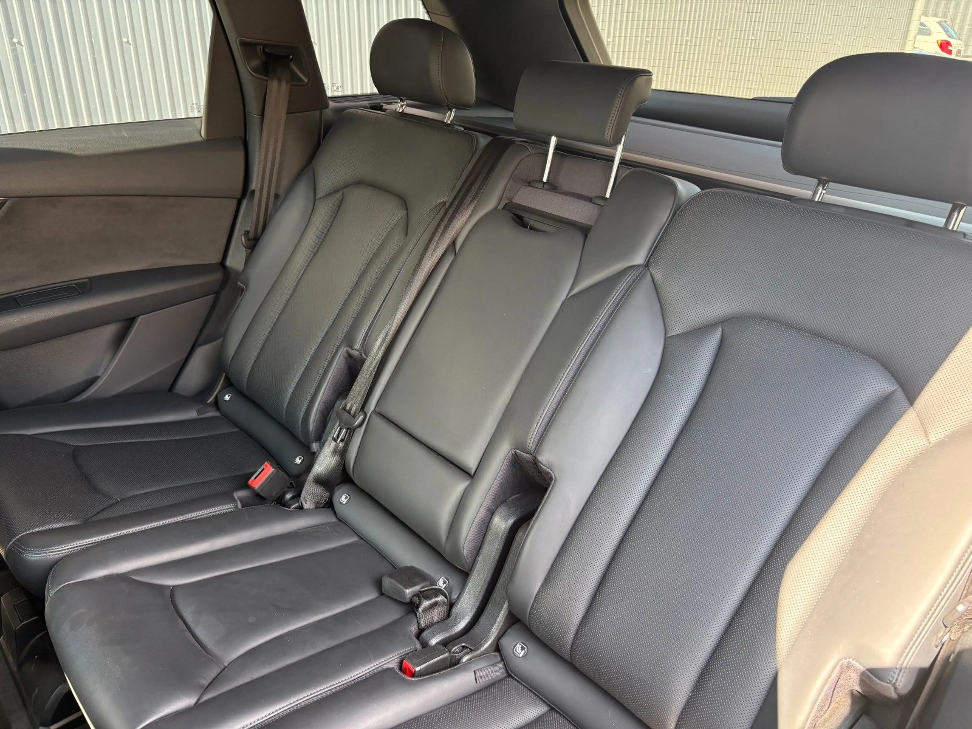 Audi SQ7 4.0 TDI V8 quattro*Head-up*AHK*VOLL* — photo 10