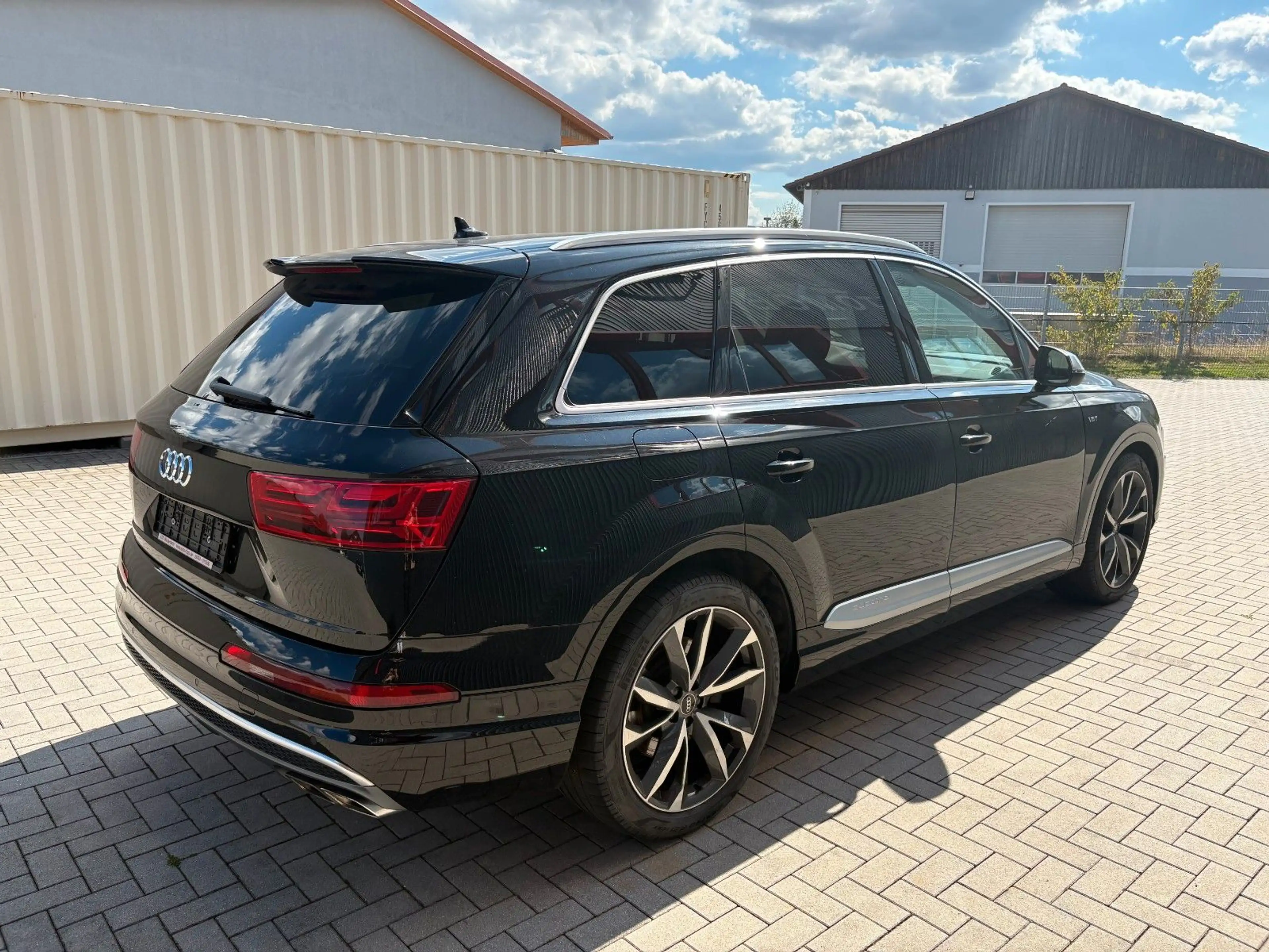 Audi SQ7 4.0 TDI V8 quattro*Head-up*AHK*VOLL* — photo 4