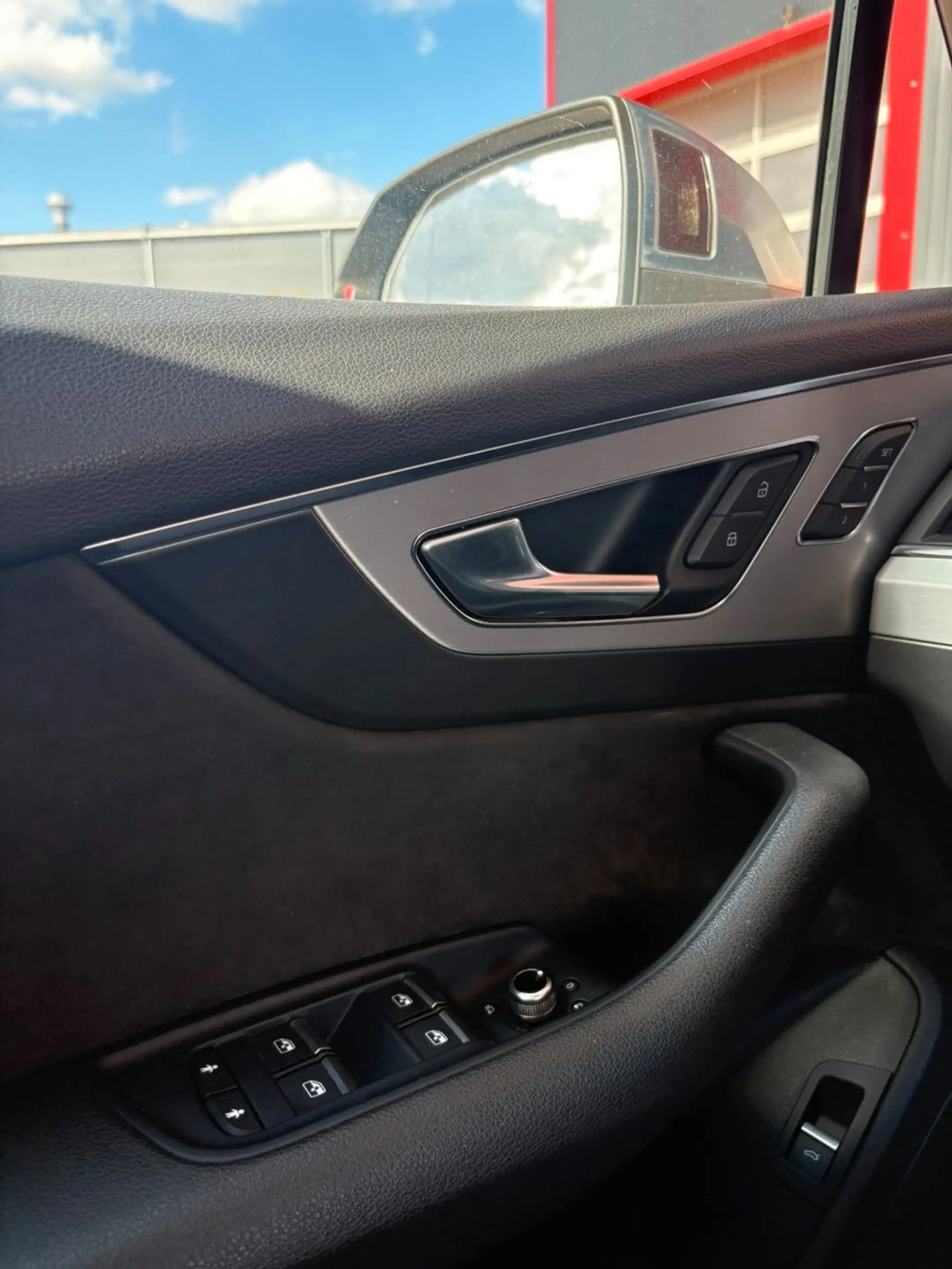 Audi SQ7 4.0 TDI V8 quattro*Head-up*AHK*VOLL* — photo 13