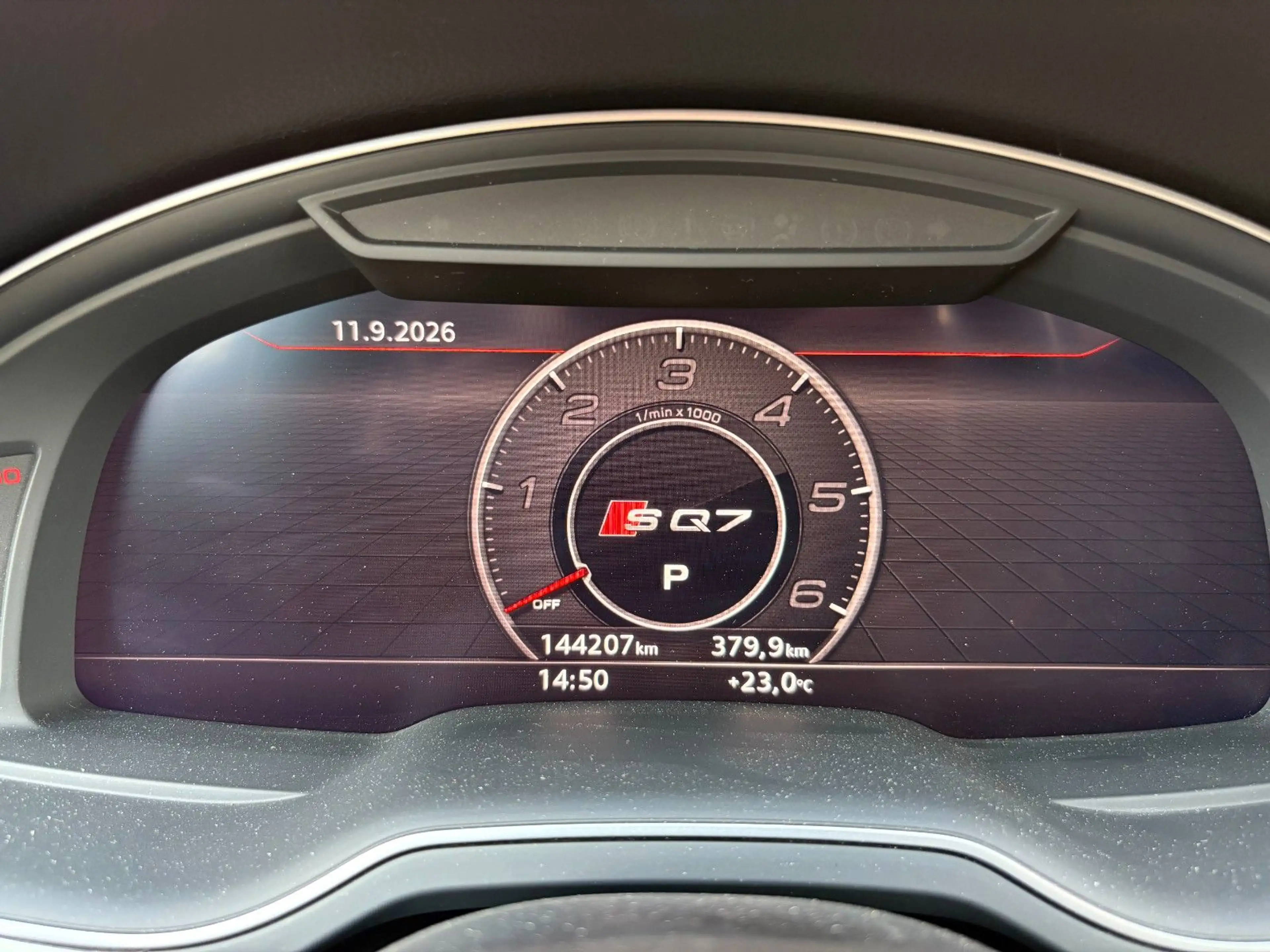 Audi SQ7 4.0 TDI V8 quattro*Head-up*AHK*VOLL* — photo 16