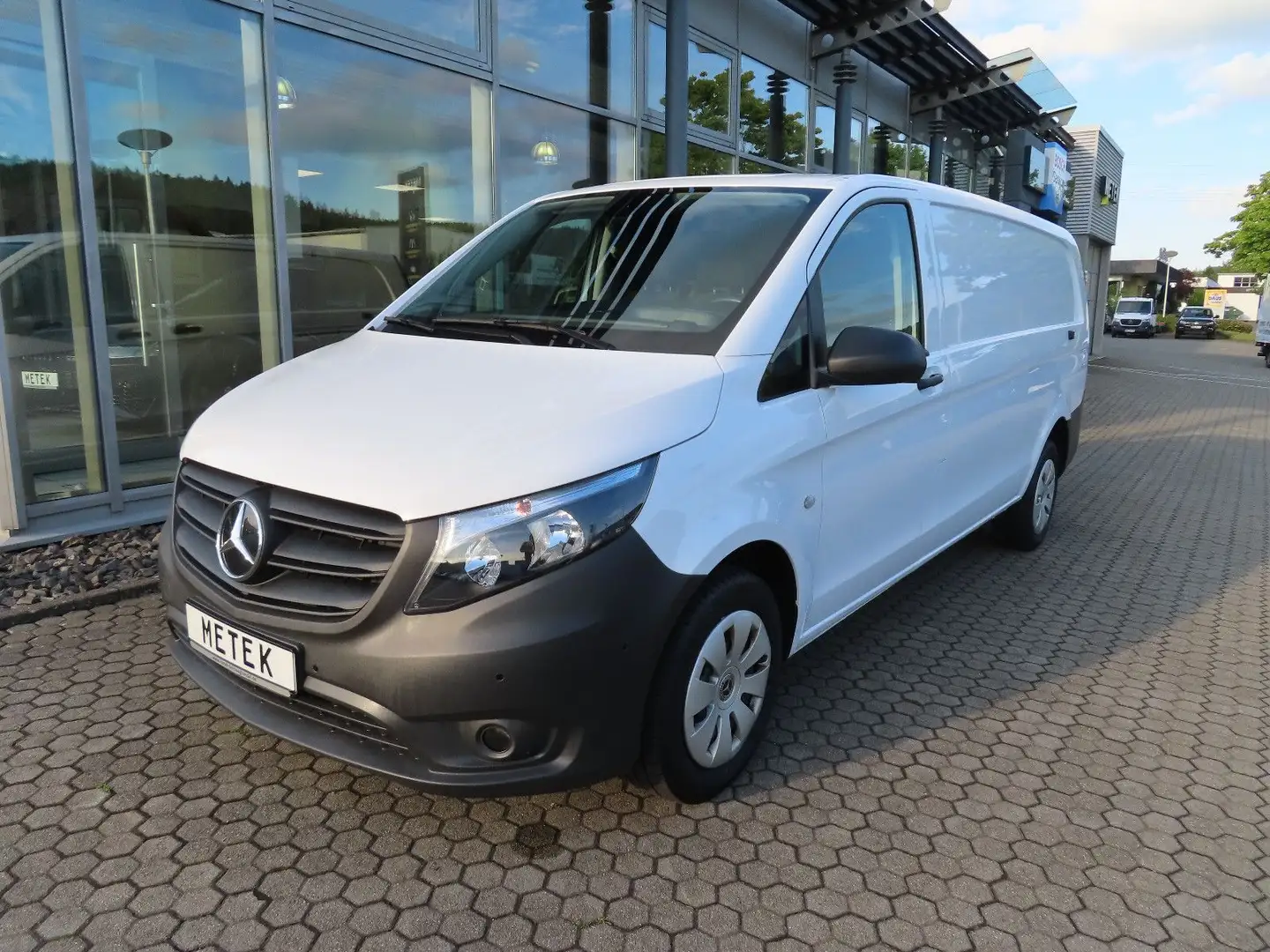 Mercedes-Benz Vito Kasten 116 CDI PRO LR NAVI Blanc - 1