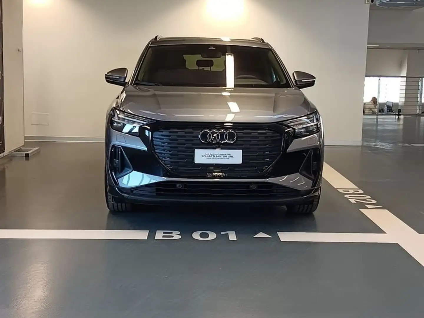 Audi Q4 e-tron Q4 55 e-tron quattro S Line edition Grigio - 2