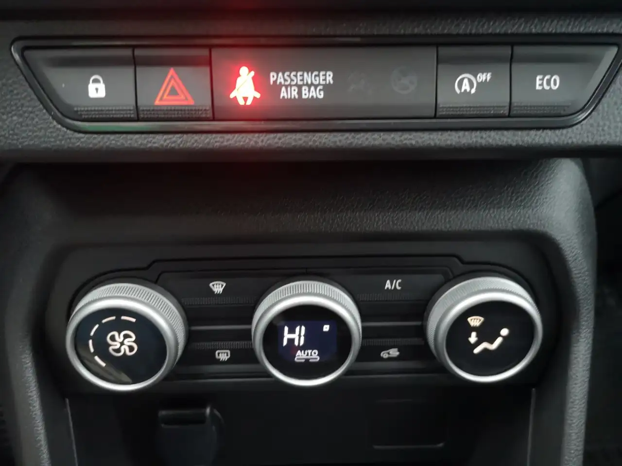 Dacia Sandero Expression TCe 90 18