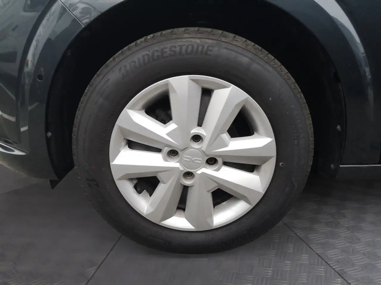 Dacia Sandero Expression TCe 90 13