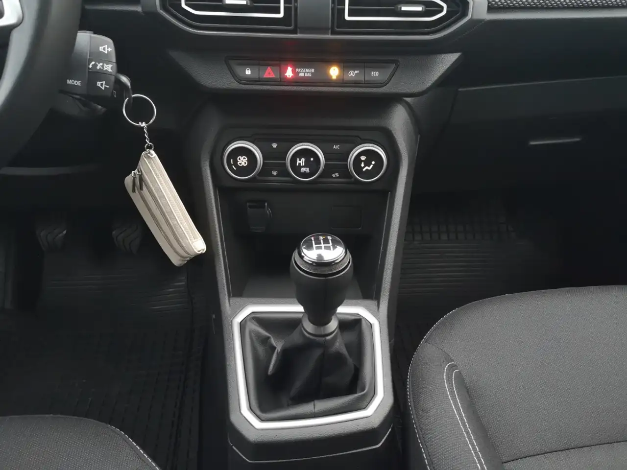 Dacia Sandero Expression TCe 90 8