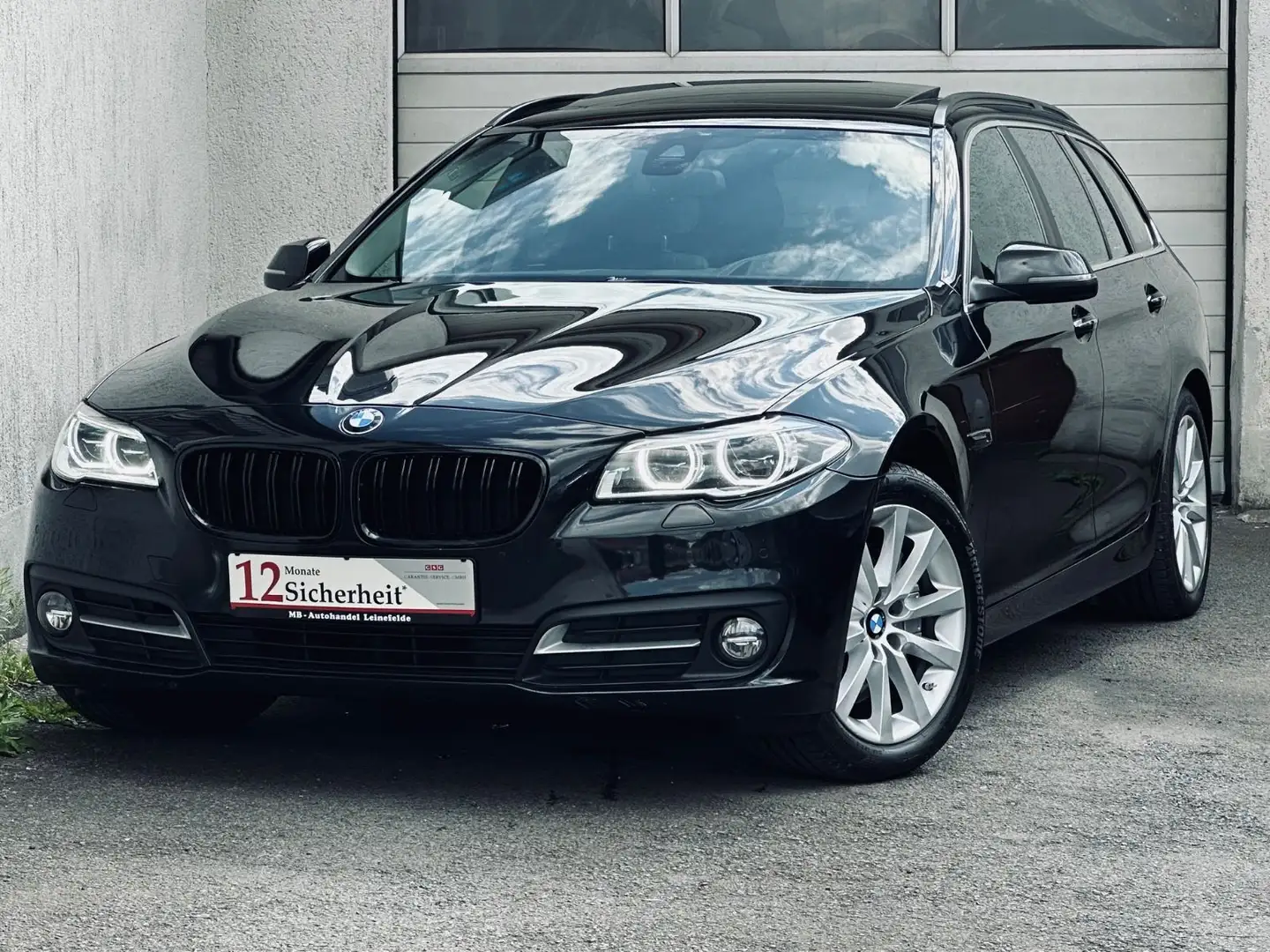 BMW 530 d xDrive*LED*PANO*HEAD-UP*LEDER*STANDHEIZUNG Černá - 1
