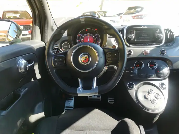 Abarth 595C 2017, foto 9