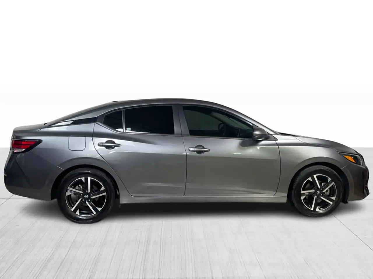 Nissan Sentra снимка Nissan Sentra