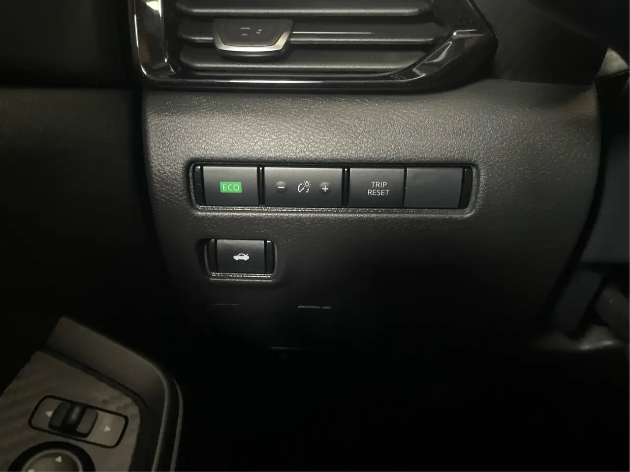 Nissan Sentra снимка Nissan Sentra