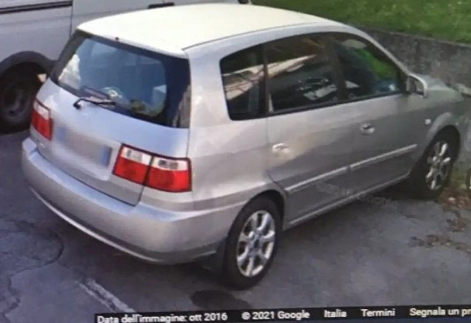 Kia Carens Carens II 2003 2.0 crdi 16v Family (lx) Argento - 2