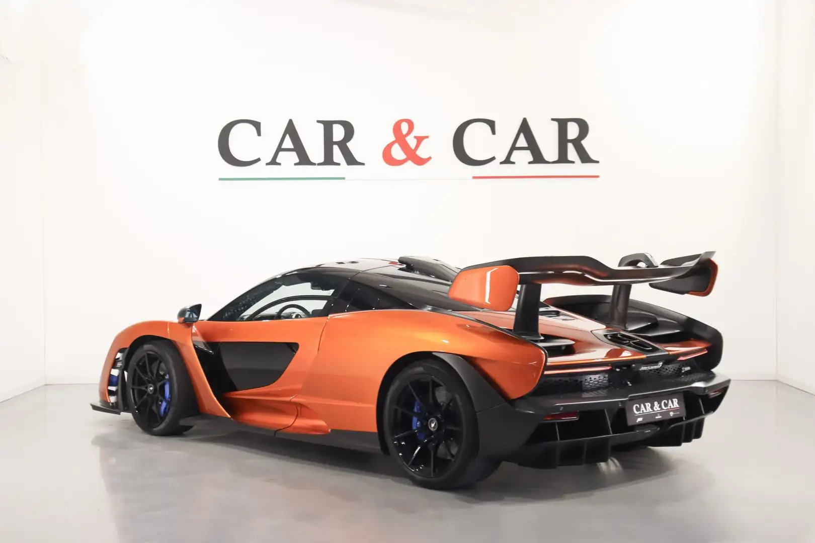 McLaren Senna 1 of 500 Оранжевий - 2