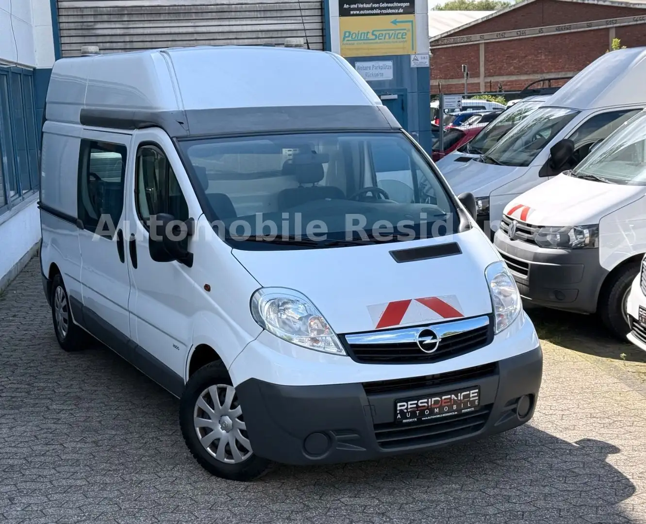 Opel Vivaro L2H2 2,9t HOCH *REGALSYSTEM*KLIMA*AHK*1HD Blanco - 2