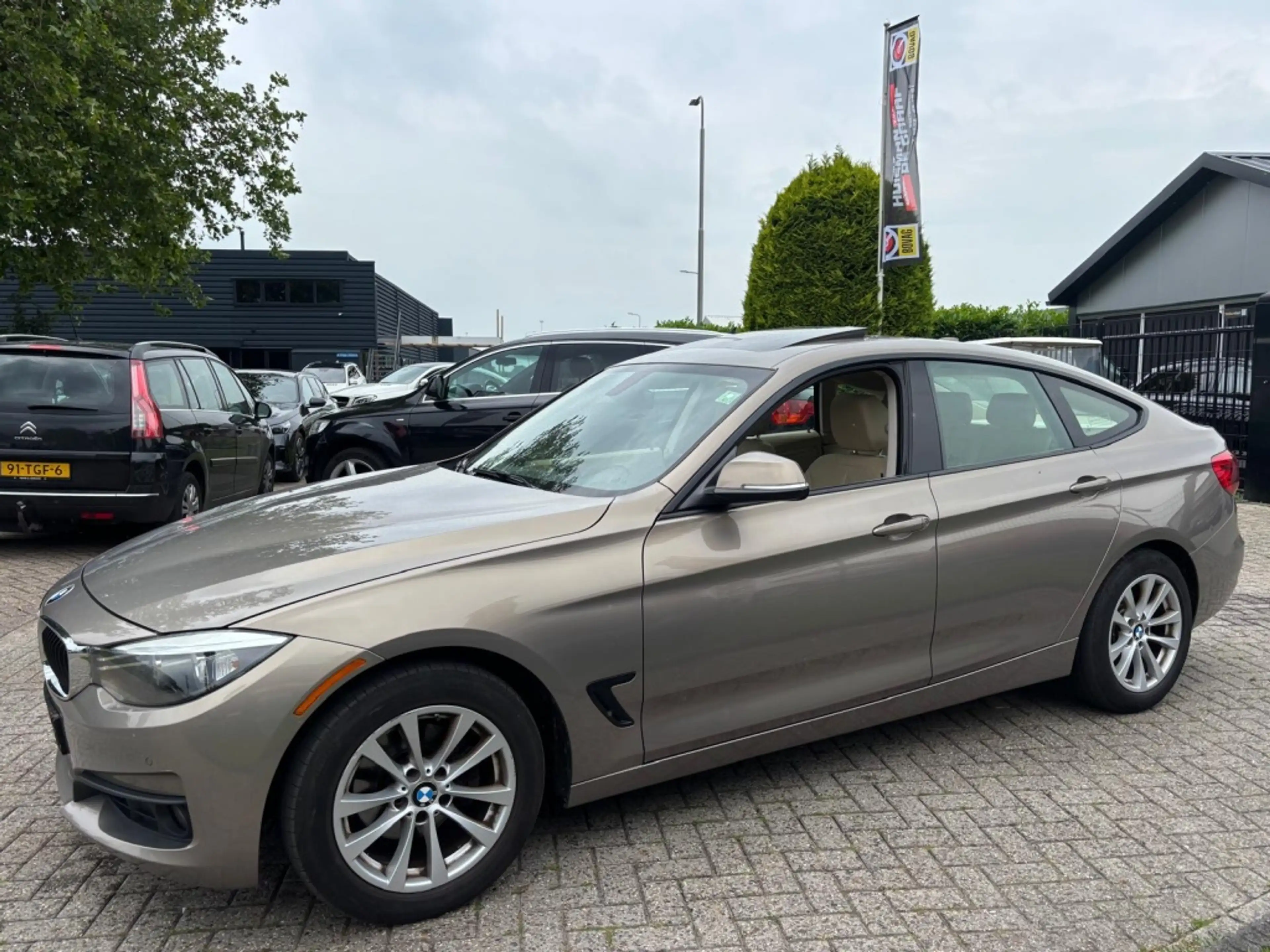 BMW 328 3-serie Gran Turismo 328i xDrive High Ex. — photo 8