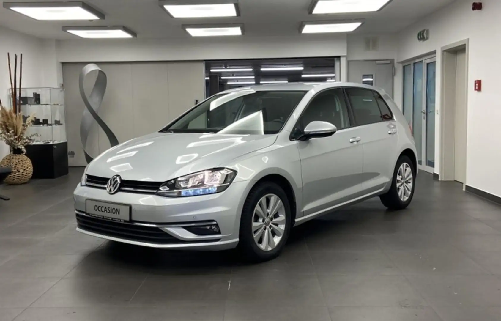 Volkswagen Golf 1.6 TDI SCR DSG Comfortline - 1