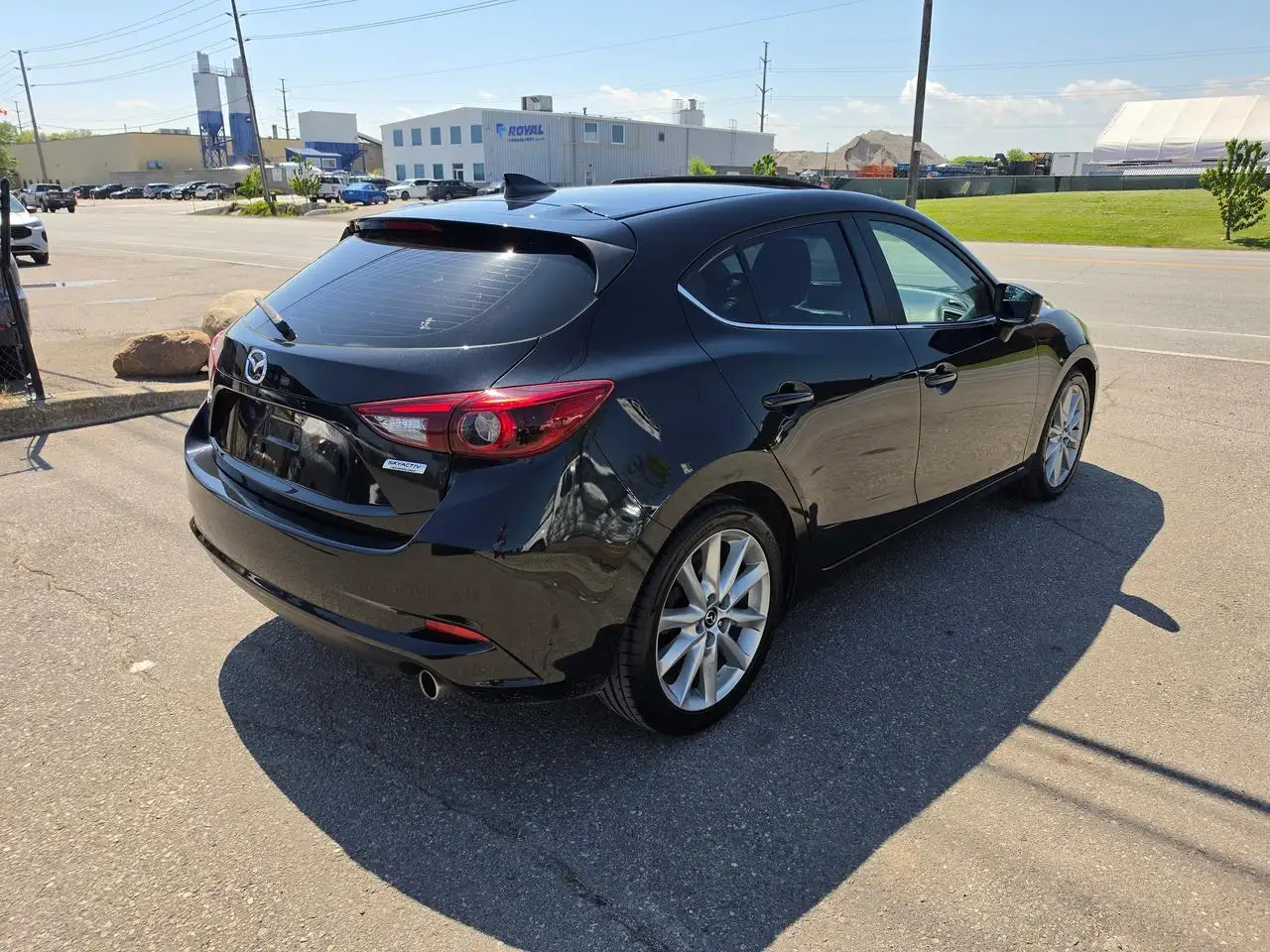 Mazda 3 снимка Mazda 3