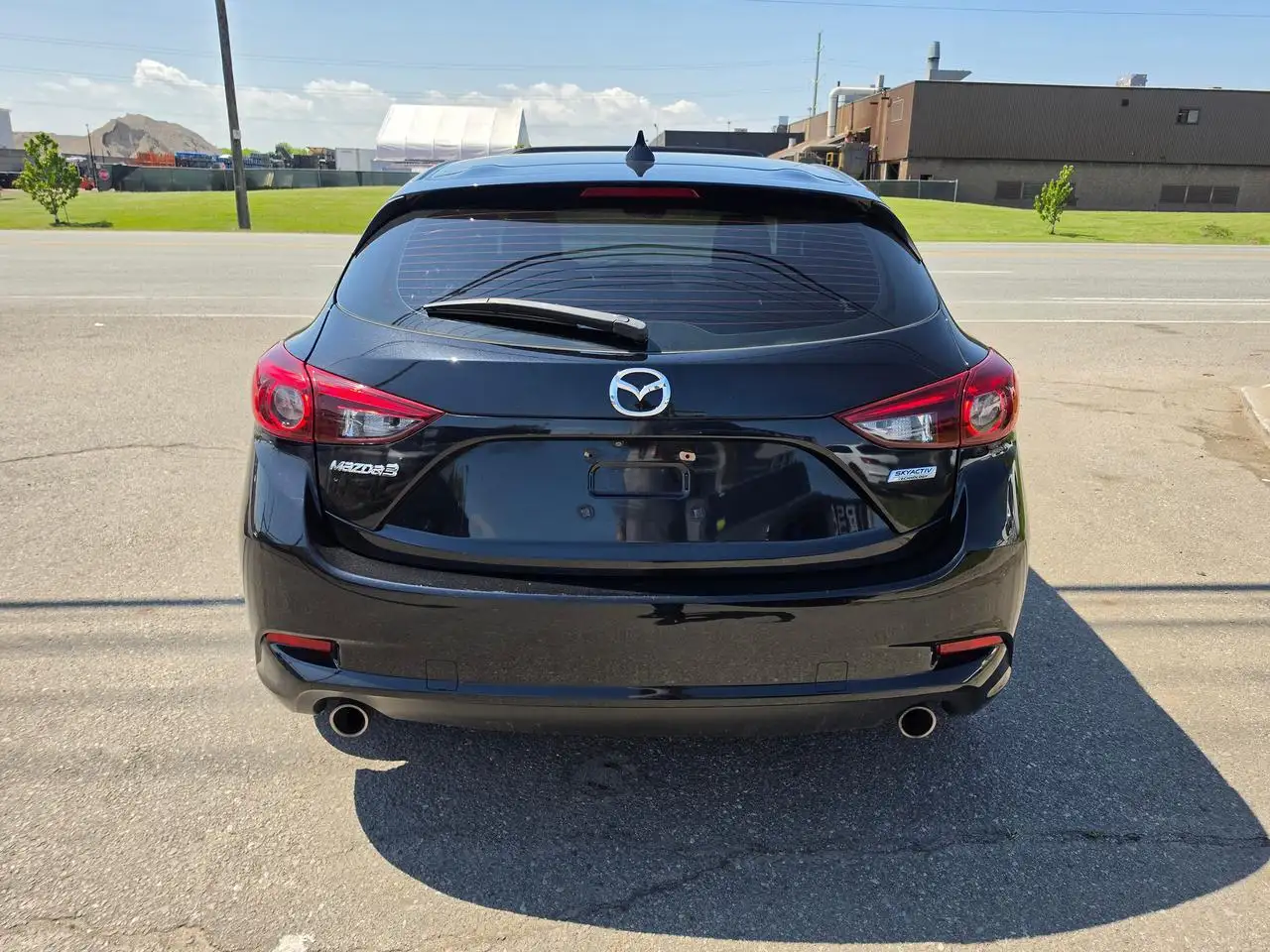 Mazda 3 снимка Mazda 3