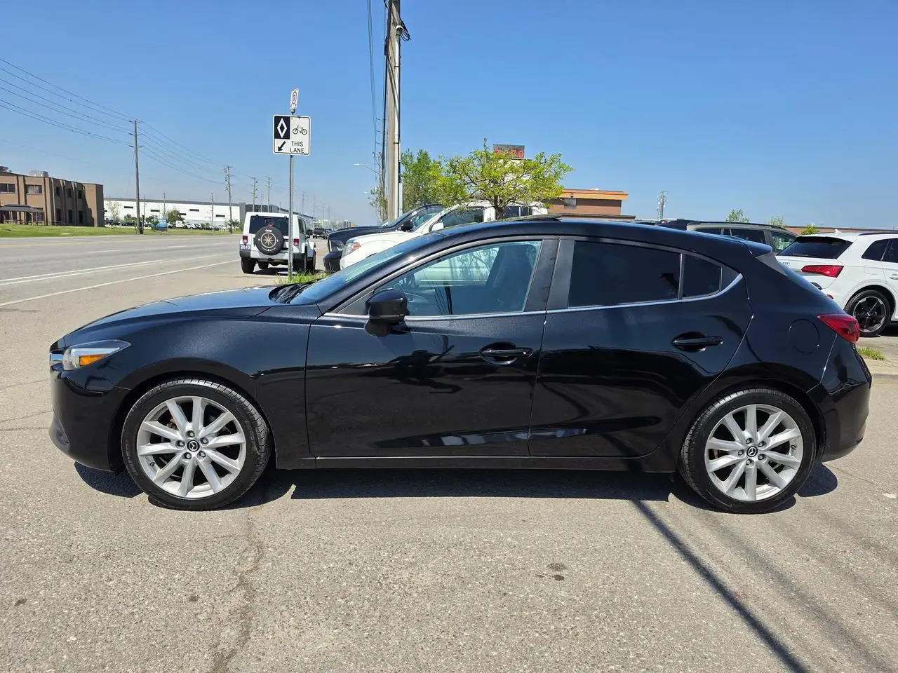 Mazda 3 снимка Mazda 3