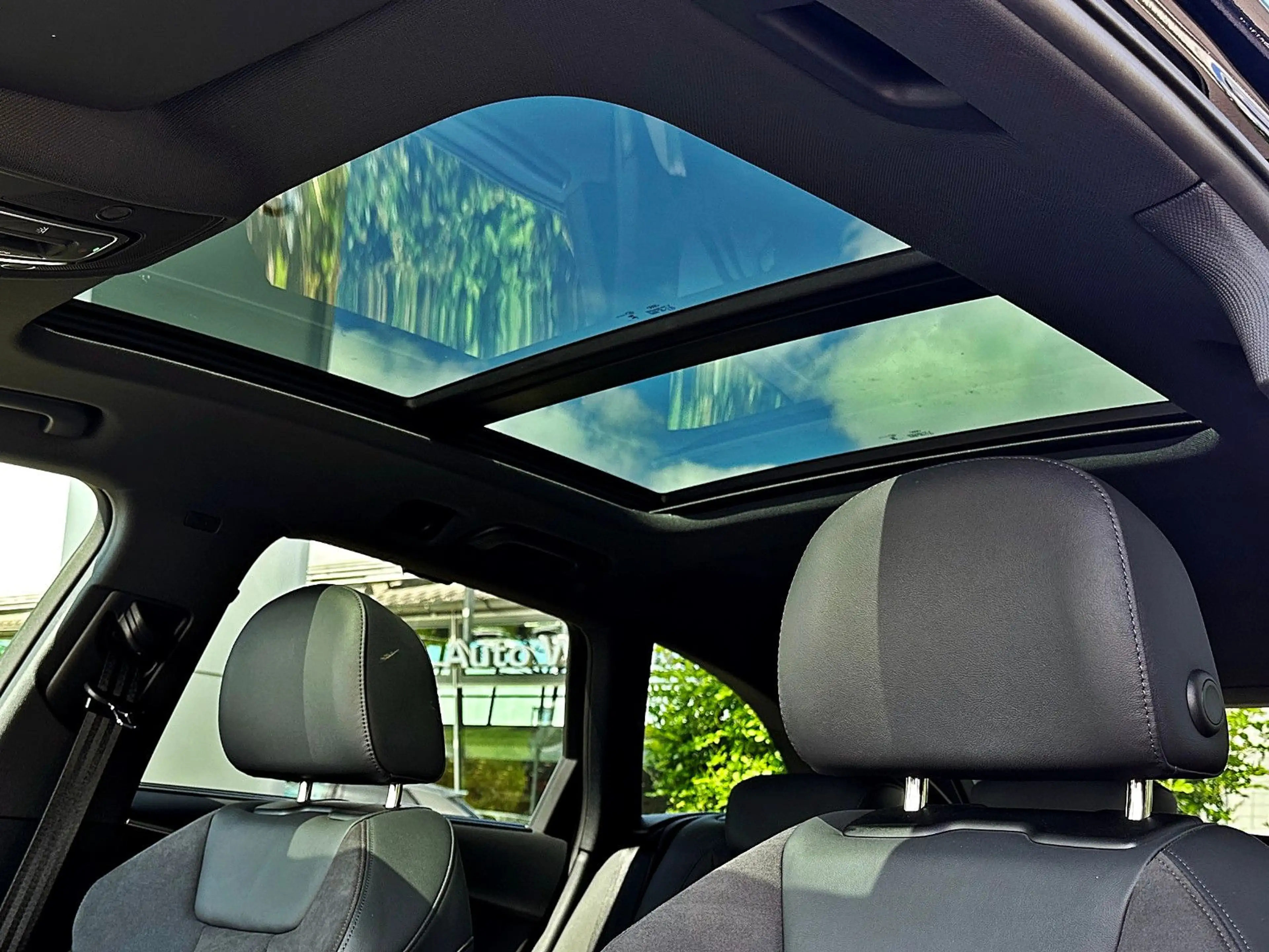 Audi A4 Avant 45TFSI qu S LINE BLACK PANO AHK MATRIX — photo 11