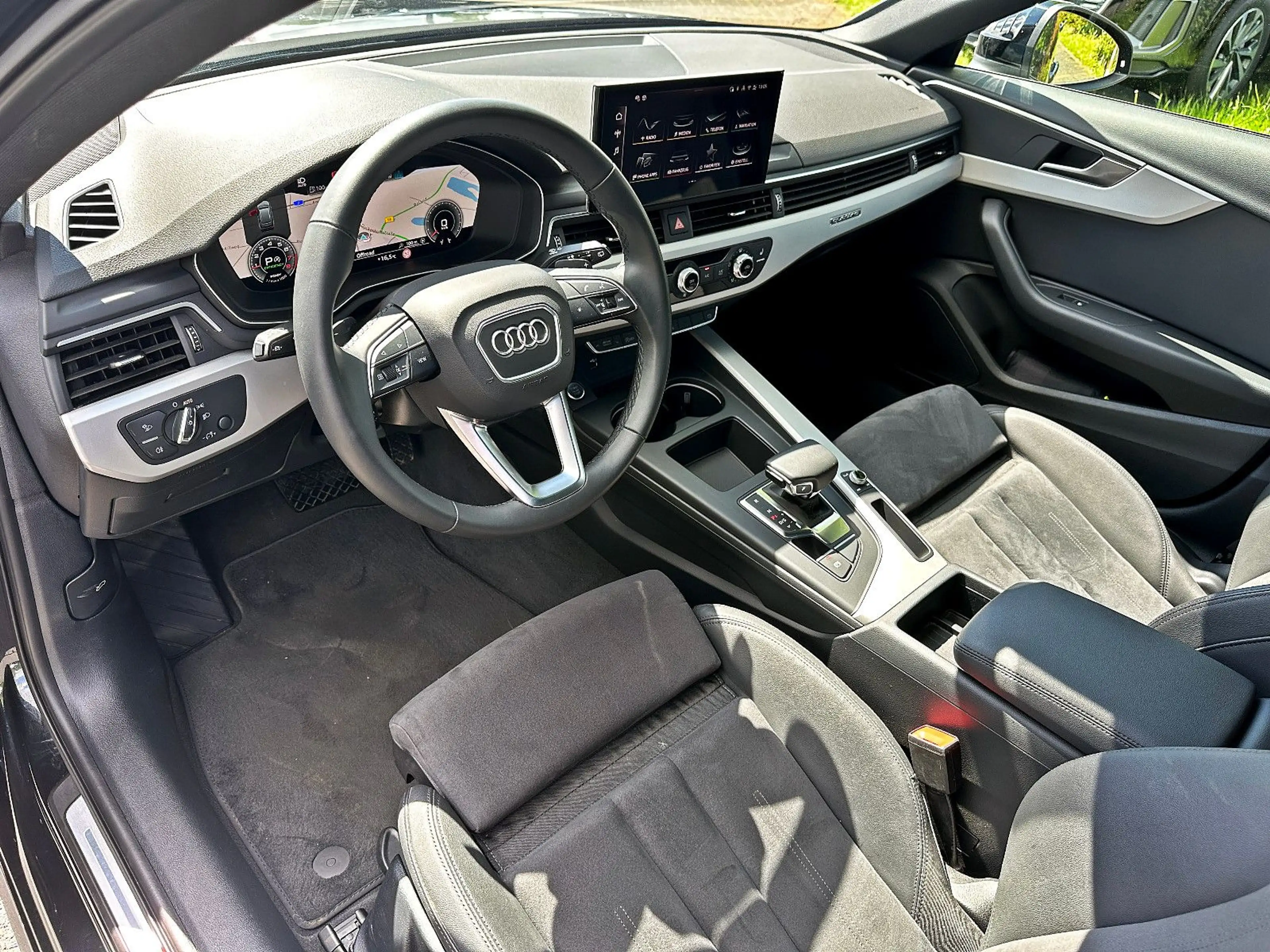 Audi A4 Avant 45TFSI qu S LINE BLACK PANO AHK MATRIX — photo 9