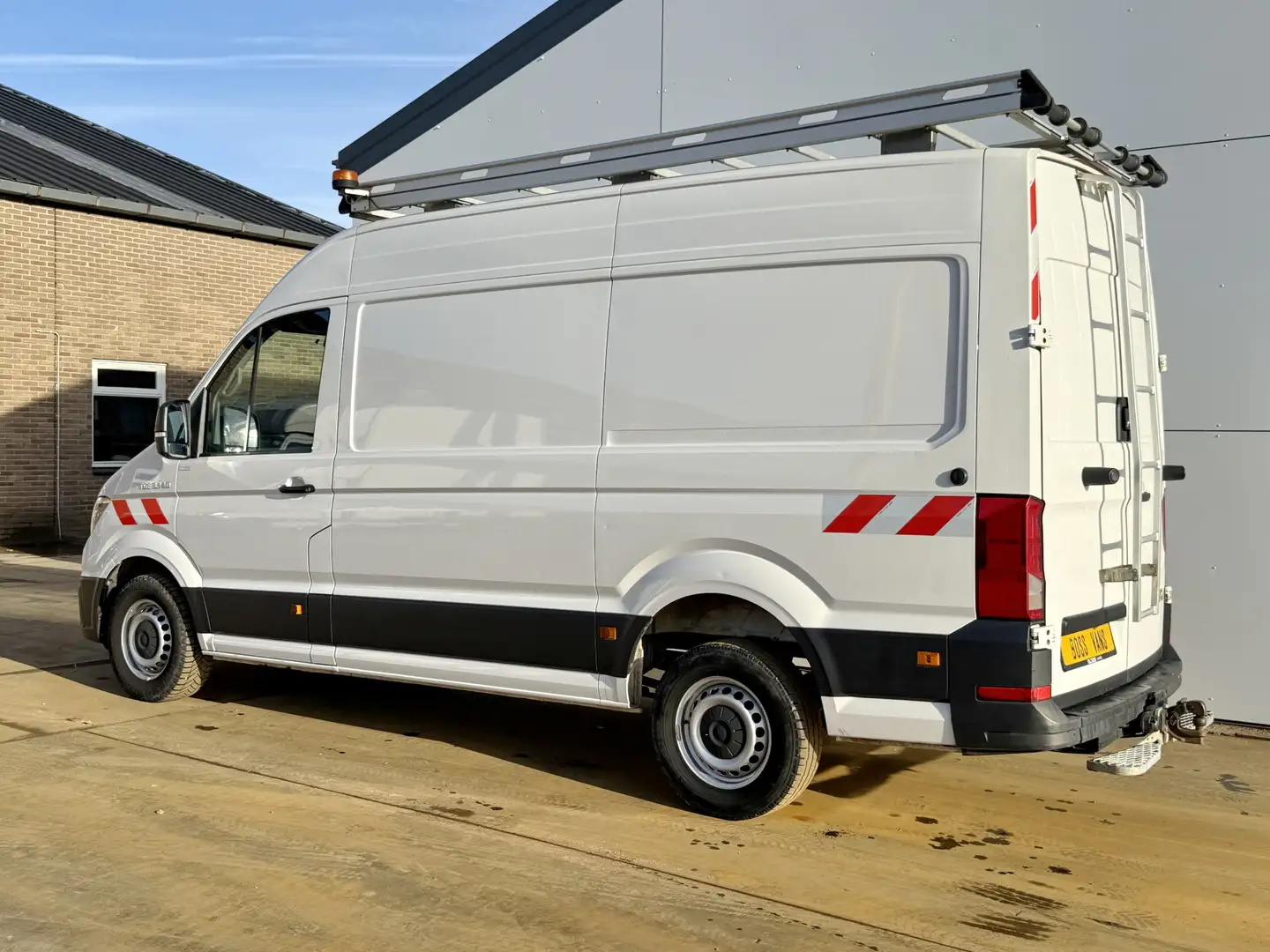 MAN TGE 3.140 2.0 TDI L3H3 Airco Cruise Control Trekhaak C Wit - 2