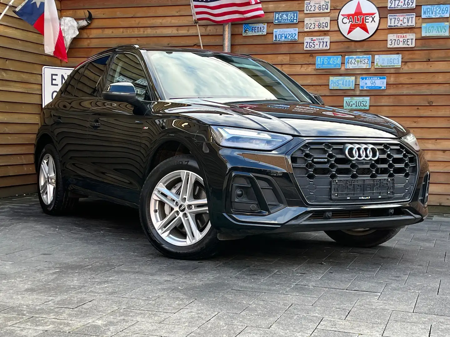 Audi Q5 e 55 TFSI 360° ACC Digital Quattro AHK S-line Zwart - 2