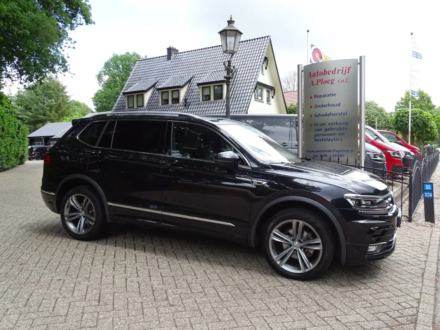 Volkswagen Tiguan Allspace 1.5 TSI HL Bus R-Line 7 Zit Vol optie 1e eig Schwarz - 1