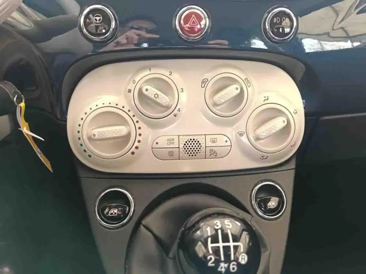 Fiat 500 1.0 Hybrid 12