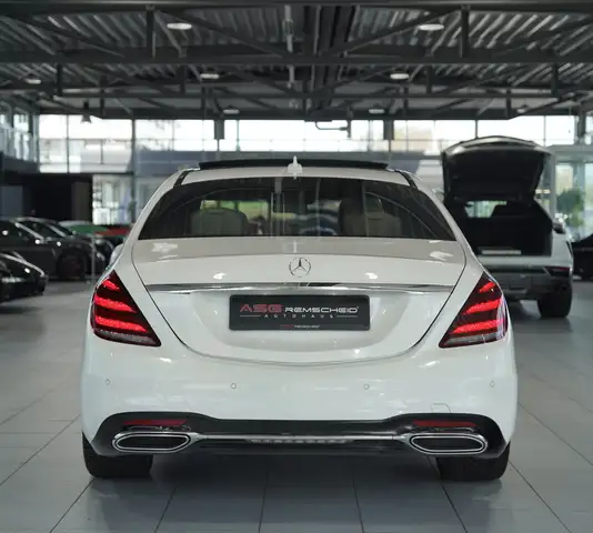 Mercedes-Benz S-Class view 7