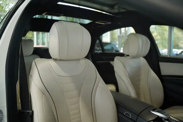 Mercedes-Benz S-Class view 13
