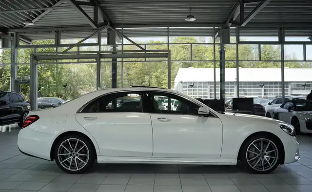 Mercedes-Benz S-Class view 5