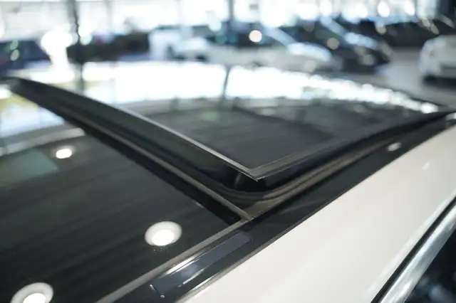 Mercedes-Benz S-Class view 10