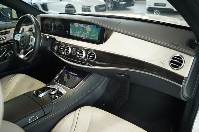 Mercedes-Benz S-Class view 14