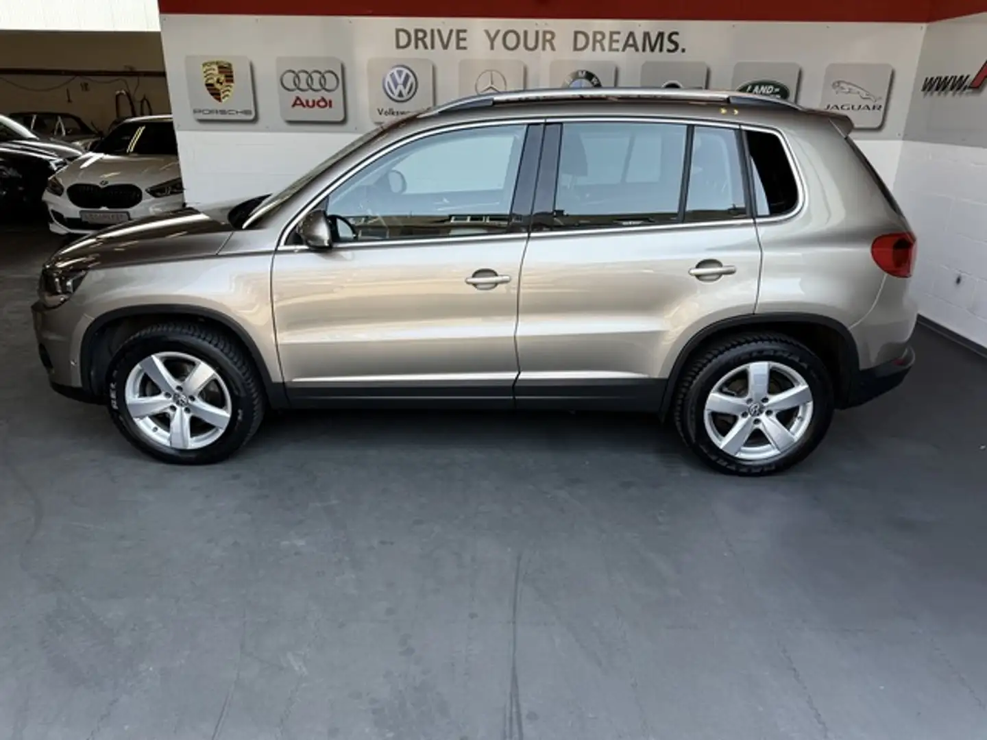 Volkswagen Tiguan Track&Style4 Motion Beige - 2